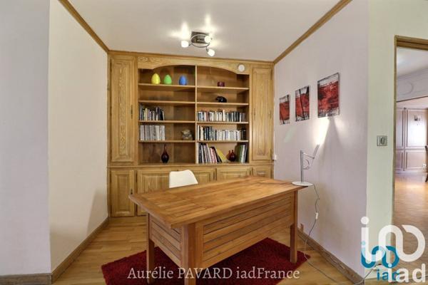 Appartement 6 pièces de 160 m² à Marseille (13006)