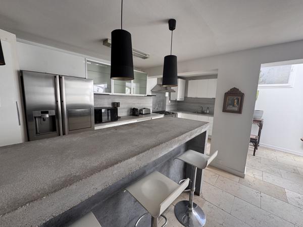 Exclusivité Grotte Rolland au calme, Villa 4 chambres, 2 sde