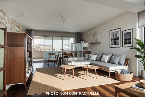 MARSEILLE 8 - SECTEUR VELODROME / PALAIS DES CONGRES , APPARTEMENT TRAVERSANT, LUMINEUX , DEUX BALCONS, ASCENSEUR, DEUX CHAMBRES -