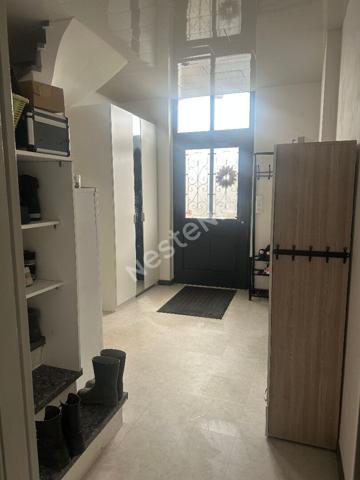 Maison Montceau Les Mines 12 pieces, 7 chambres, 3 sdb et 3 WC, 250 m2 avec un terrain de 1622m2