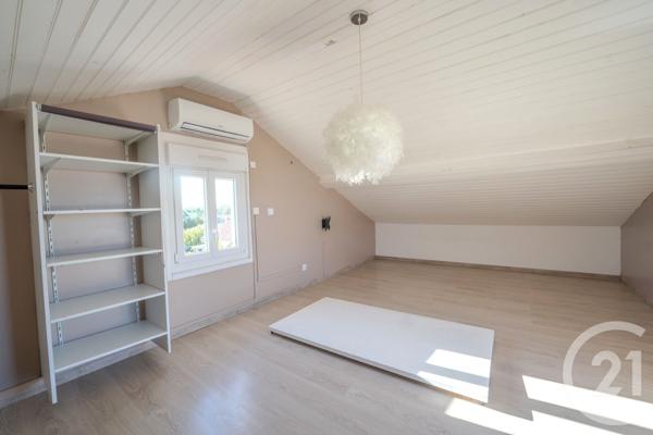 Maison à vendre  8 pièces - 167 m2 SAUJON - 17