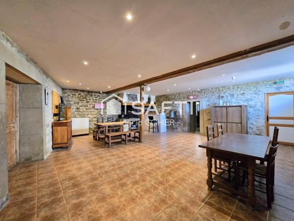 Propriété de 2 maisons, jardin, multiples projets