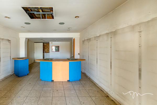 Mauvezin (32120) Grande maison de ville de 400m2 + commerce à rénover