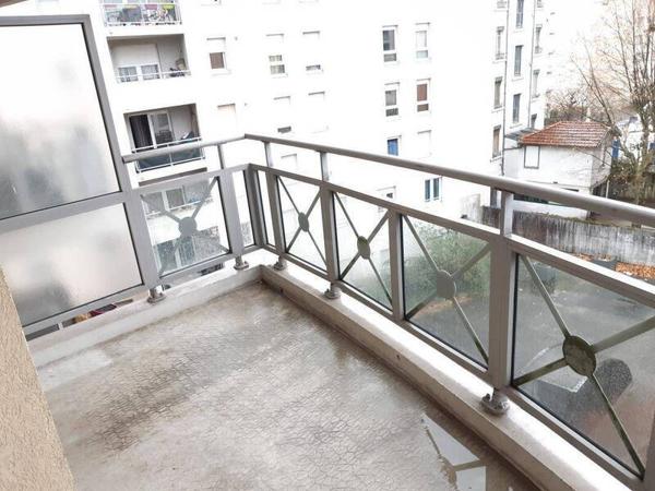 Appartement 2 pièces                                        - 69100 Villeurbanne Réf : 5245