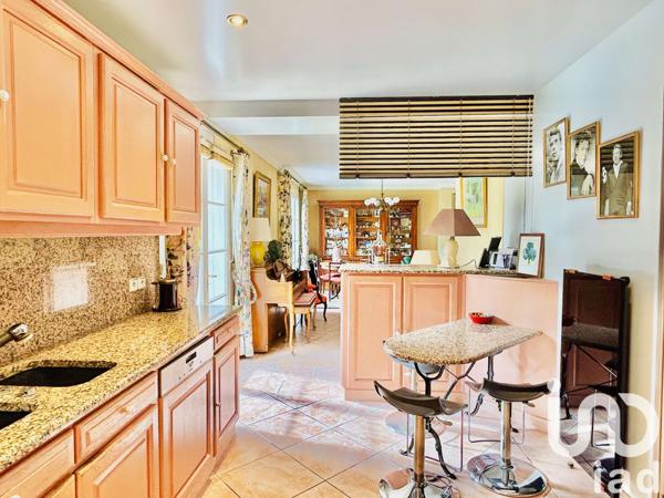 Maison à vendre 7 pièces 200 m² Fontainebleau