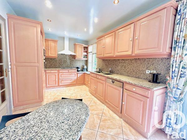 Maison à vendre 7 pièces 200 m² Fontainebleau