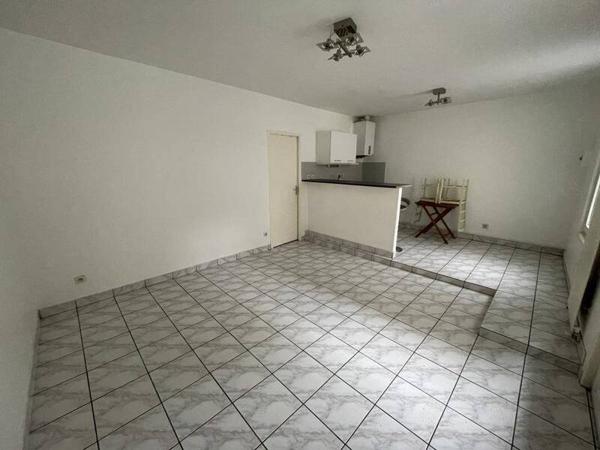 Appartement 2 pièces                                        - 42000 Saint-Étienne Réf : 12790