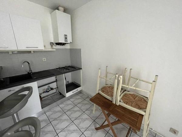 Appartement 2 pièces                                        - 42000 Saint-Étienne Réf : 12790