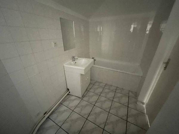 Appartement 2 pièces                                        - 42000 Saint-Étienne Réf : 12790