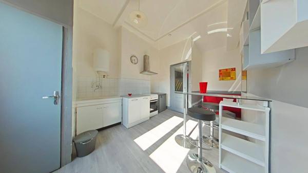 Appartement 1 pièce                                        - 42000 Saint-Étienne Réf : 12966
