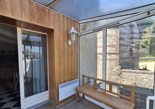 Maison
         3 pièces
        - 84 m² Exclusivité 246 000 € *