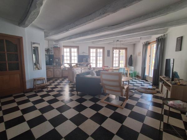 Maison
         3 pièces
        - 84 m² Exclusivité 246 000 € *