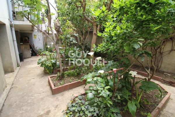 A vendre à PERPIGNAN (66000) Quartier Les Remparts appartement T4 à vendre avec garage et jardin commun