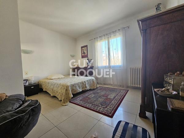A vendre à PERPIGNAN (66000) Quartier Les Remparts appartement T4 à vendre avec garage et jardin commun