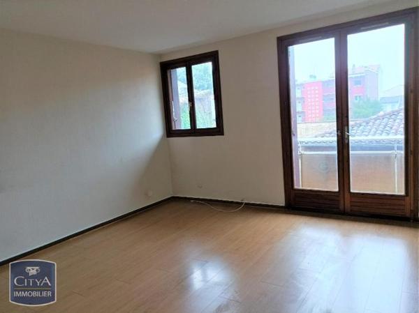 Appartement à louer 2 pièces 45.65m² Montauban (82000)