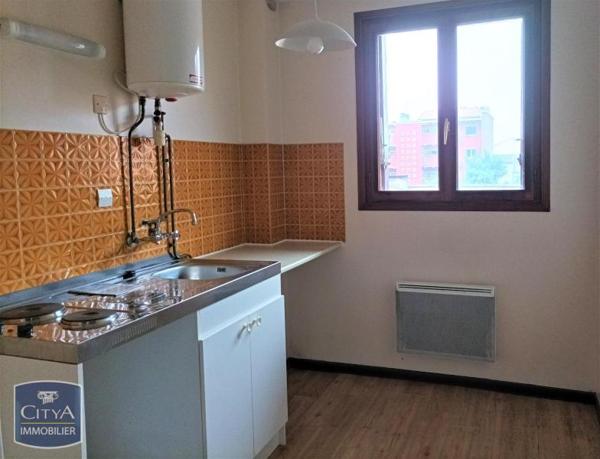 Appartement à louer 2 pièces 45.65m² Montauban (82000)