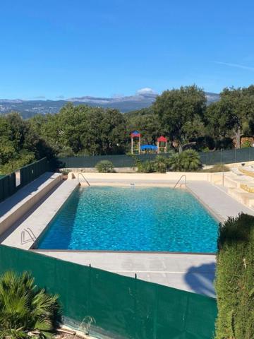 LE CANNET -  Appartement 3 Pièces  - Vue mer