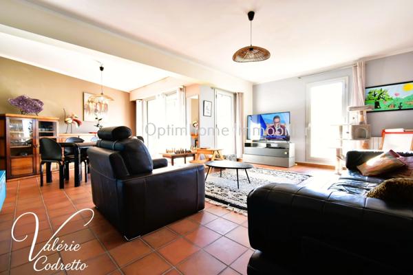 À vendre – Bel appartement 87 m² traversant avec garage, cave et double extérieur sud et nord – Hyères centre-ville (83)