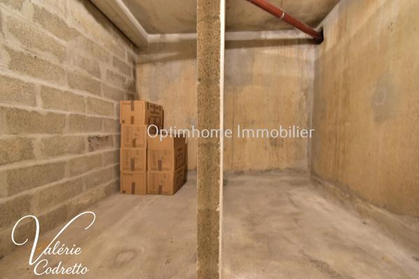 À vendre – Bel appartement 87 m² traversant avec garage, cave et double extérieur sud et nord – Hyères centre-ville (83)