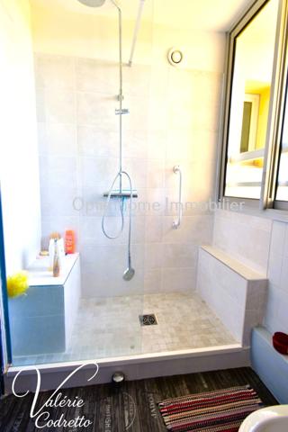 À vendre – Bel appartement 87 m² traversant avec garage, cave et double extérieur sud et nord – Hyères centre-ville (83)