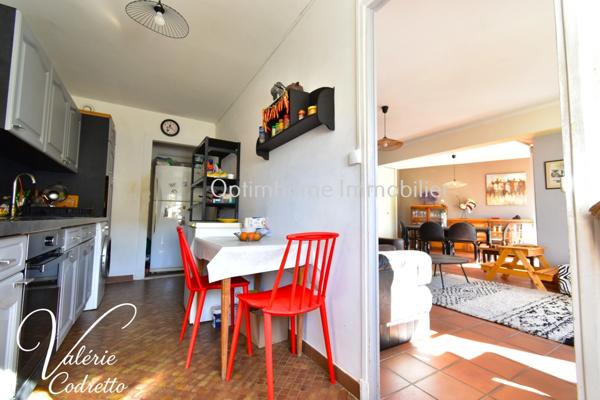 À vendre – Bel appartement 87 m² traversant avec garage, cave et double extérieur sud et nord – Hyères centre-ville (83)