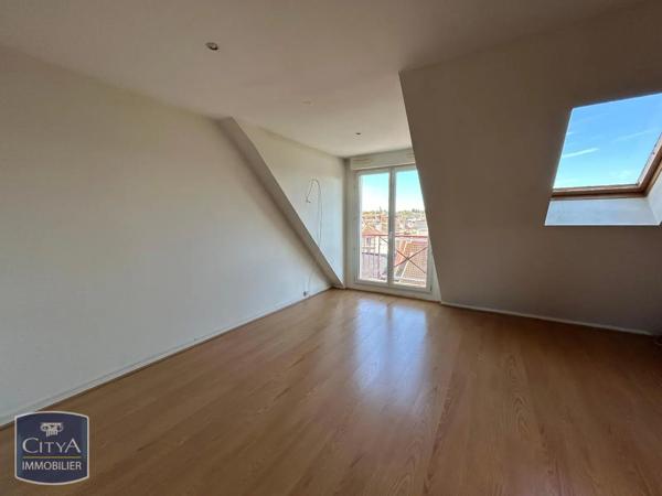 Appartement à louer 5 pièces 84.64m² Beauvais (60000)