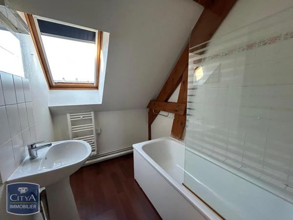 Appartement à louer 5 pièces 84.64m² Beauvais (60000)