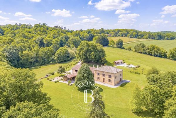 Saint-Martory, Maison 5 Chambres -  338 m² à vendre