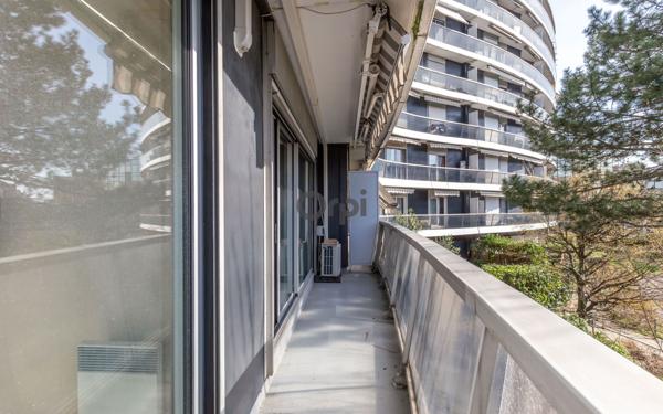 Appartement à vendre    3 pièces • 65,69 m2 Saint-Maurice