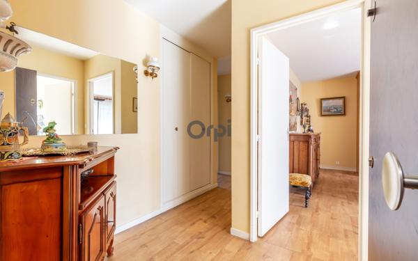 Appartement à vendre    3 pièces • 65,69 m2 Saint-Maurice