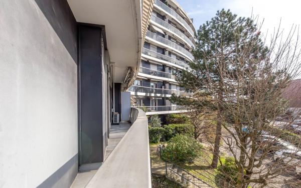 Appartement à vendre    3 pièces • 65,69 m2 Saint-Maurice