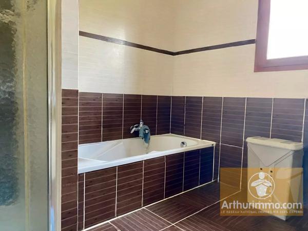 Vente                                                      Maison
                        
                     6 pièces                      135 m2                     à Sévérac-d'Aveyron