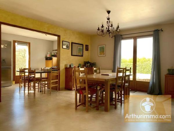 Vente                                                      Maison
                        
                     6 pièces                      135 m2                     à Sévérac-d'Aveyron