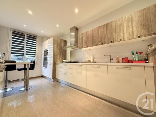 Appartement F4 à vendre  3 pièces - 94,08 m2 ST OUEN - 93