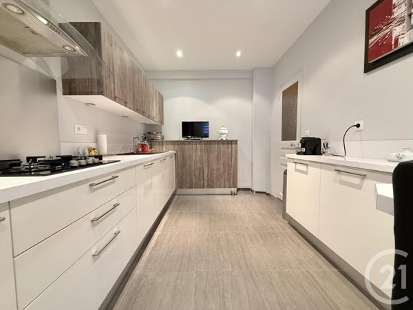 Appartement F4 à vendre  3 pièces - 94,08 m2 ST OUEN - 93
