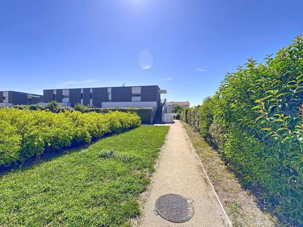 APPARTEMENT T4 À L’ESPRIT MAISON, AU CALME, AVEC 2 EXTÉRIEURS ET JARDINS