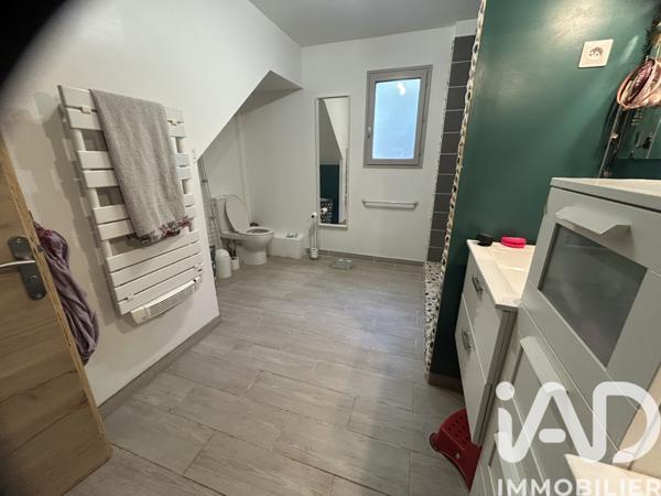 Maison à vendre 7 pièces 275 m² Jonquières-Saint-Vincent