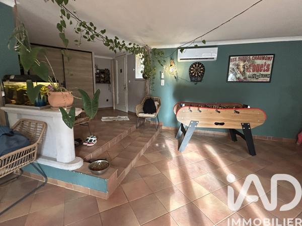 Maison à vendre 7 pièces 275 m² Jonquières-Saint-Vincent