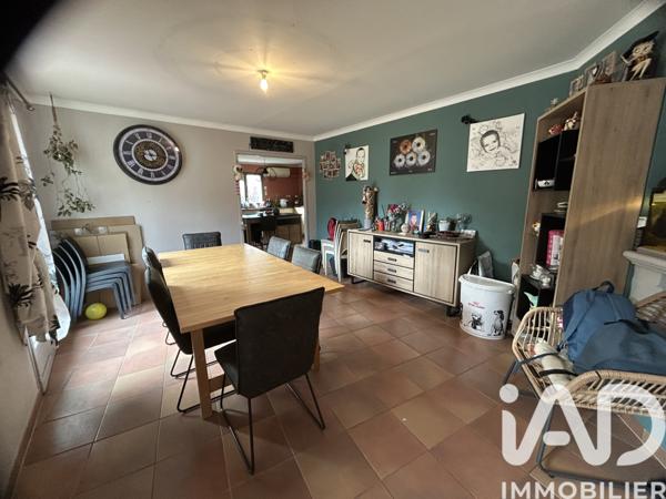 Maison à vendre 7 pièces 275 m² Jonquières-Saint-Vincent