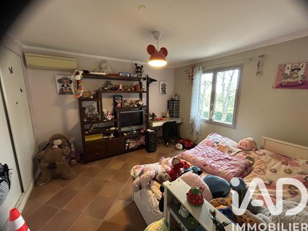 Maison à vendre 7 pièces 275 m² Jonquières-Saint-Vincent