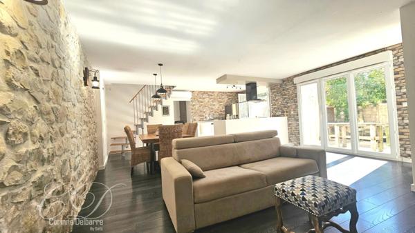 maison de village avec extérieur