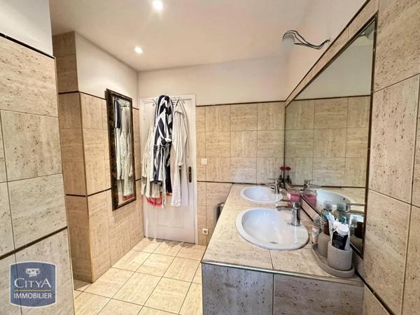 Maison à vendre 9 pièces 249.2m²