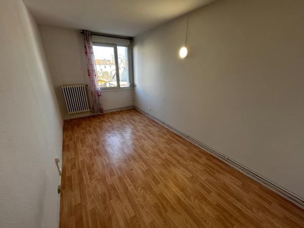 Appartement 5 pièces 90.26 m2