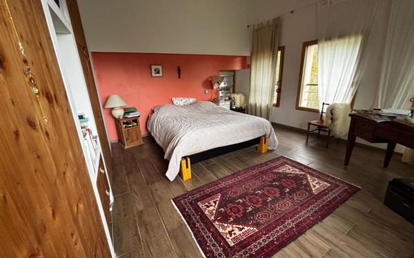 Maison à vendre    6 pièces •  Saint-Hilaire