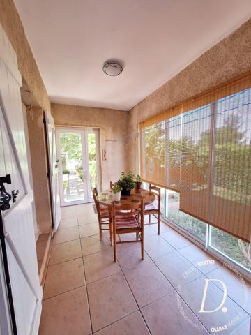 Belle Villa Familiale avec de beaux espaces extérieurs et de grands volumes intérieurs - GIGEAN