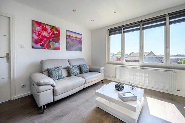 Appartement à vendre    3 pièces •  Comines