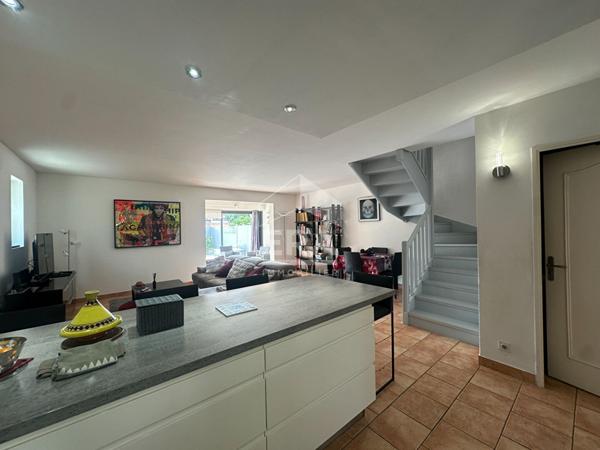 CAGNES-SUR-MER - Villa au calme avec 3 chambres et piscine
