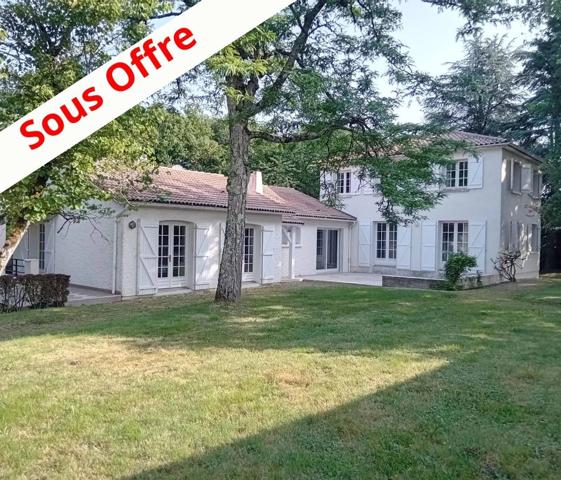 Maison de caractère à vendre sur Mauléon