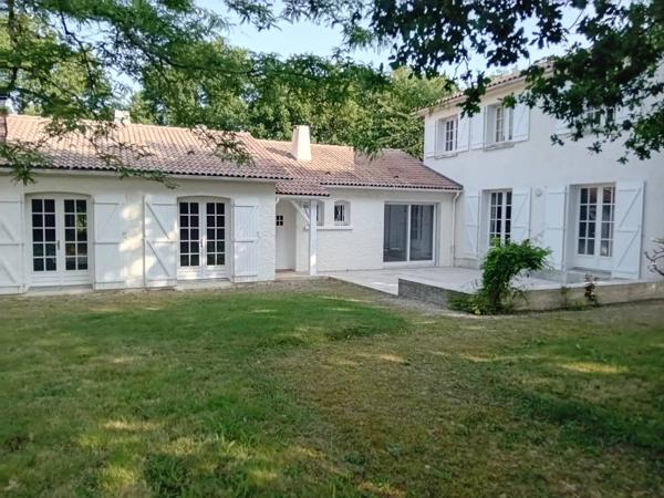 Maison de caractère à vendre sur Mauléon