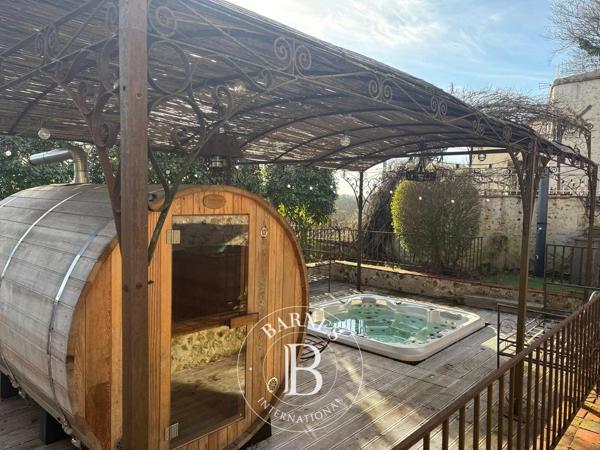 Vouvray, Propriété 5 Chambres -  540 m² à vendre